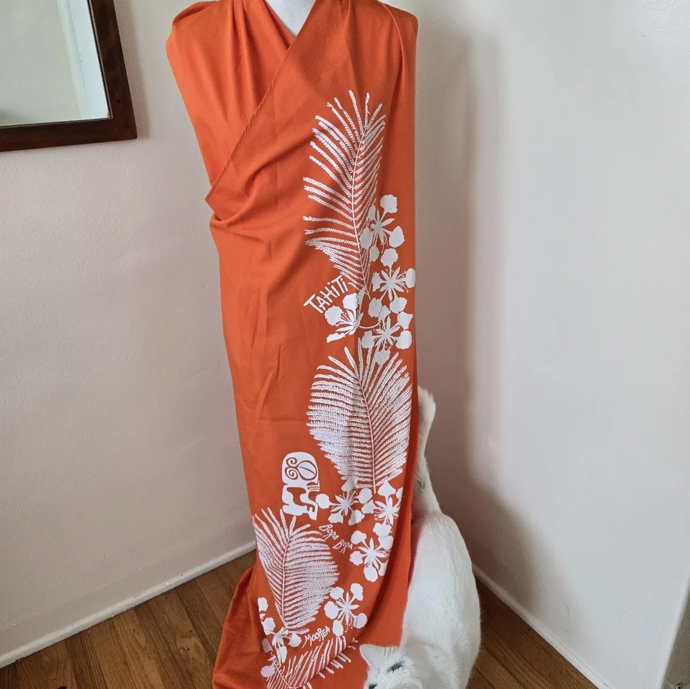 Vintage Tahitian Orange Sarong NOS - Picture 6 of 9